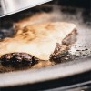 Kamado Μαντεμένια Πλάκα Ψησίματος Μισοφέγγαρο Διπλής Όψης Classic Joe - KJ-HCIGRIDDLE