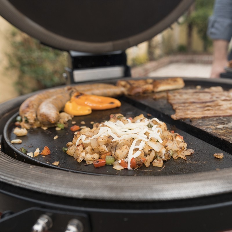 Kamado Μαντεμένια Πλάκα Ψησίματος Μισοφέγγαρο Διπλής Όψης Classic Joe - KJ-HCIGRIDDLE